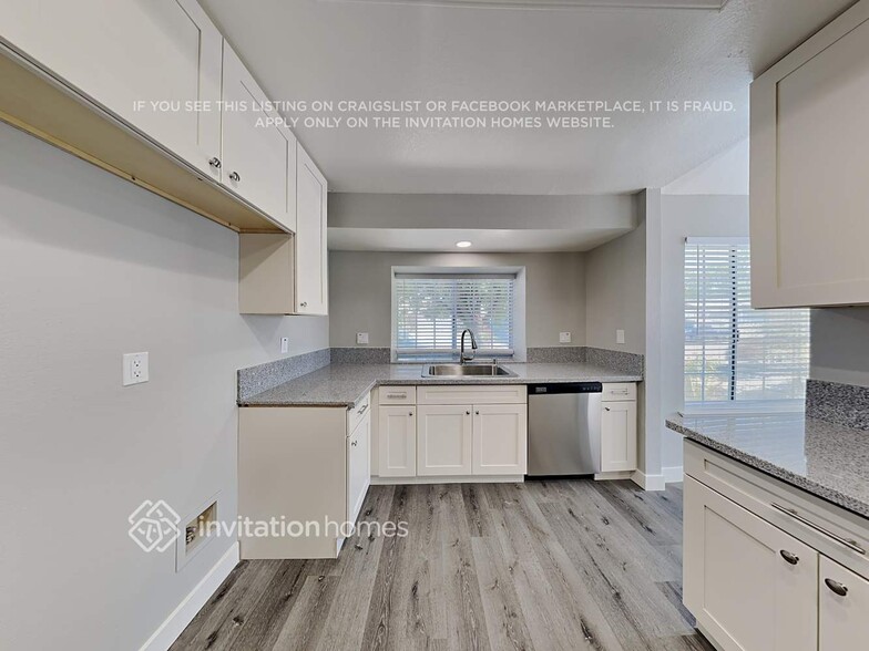 Building Photo - 8928 Sonoma Valley Way