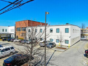Building Photo - 1011 W Marshall St