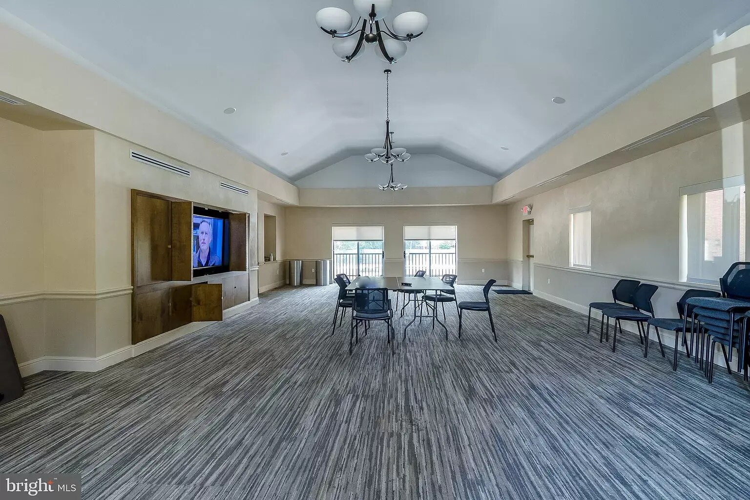 Building Photo - 10684 Weymouth St