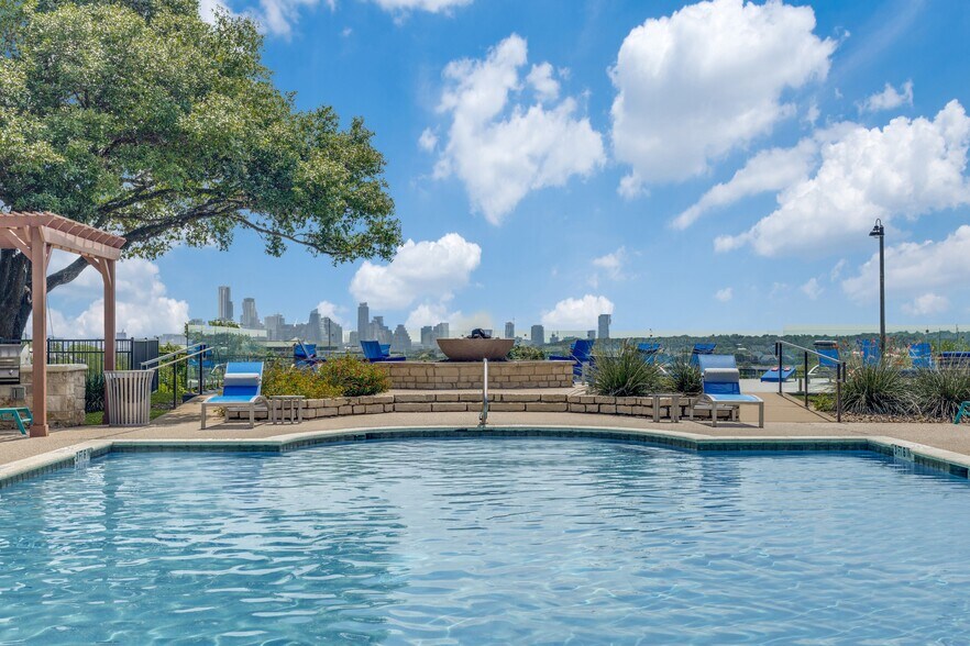 Cliffs at Barton Creek 3050 Tamarron Blvd Austin TX 78746 Apartment