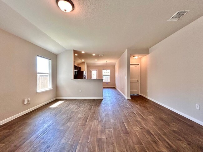 Building Photo - 14104 Macquarie Dr