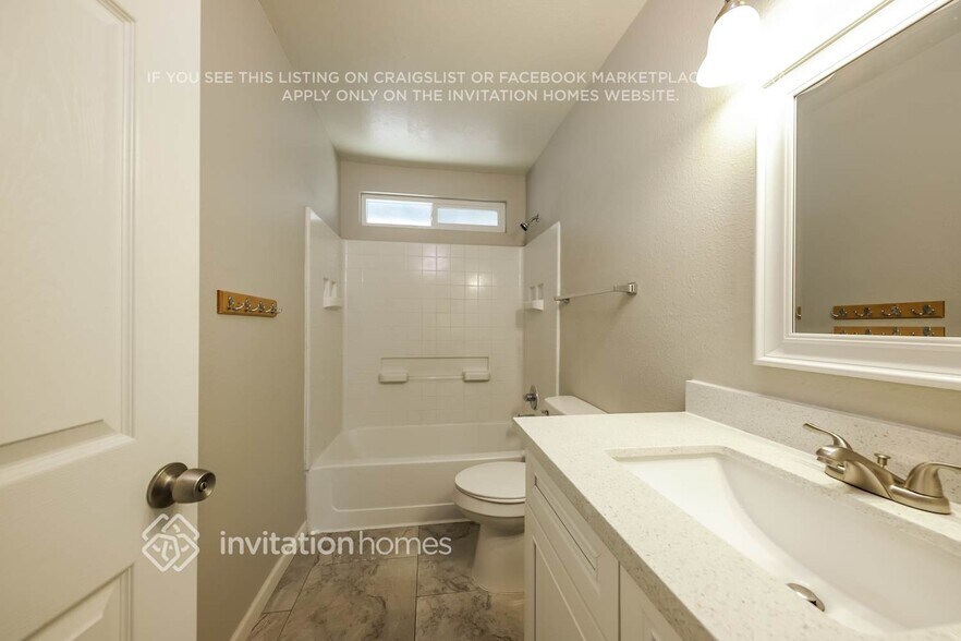 Building Photo - 6838 W Ocotilla Ln