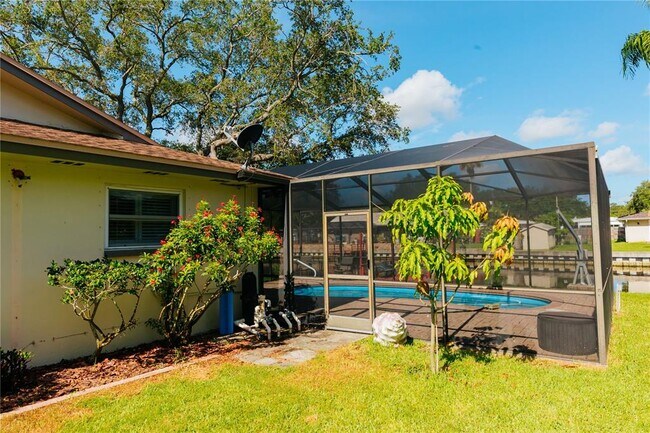 Building Photo - 1624 Sheffield Dr