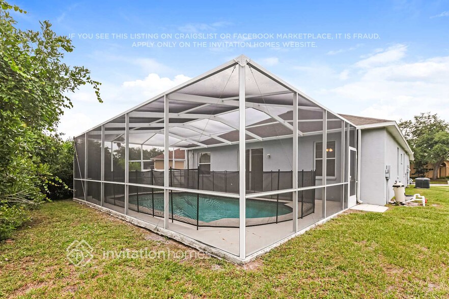 Building Photo - 10317 Birdwatch Dr
