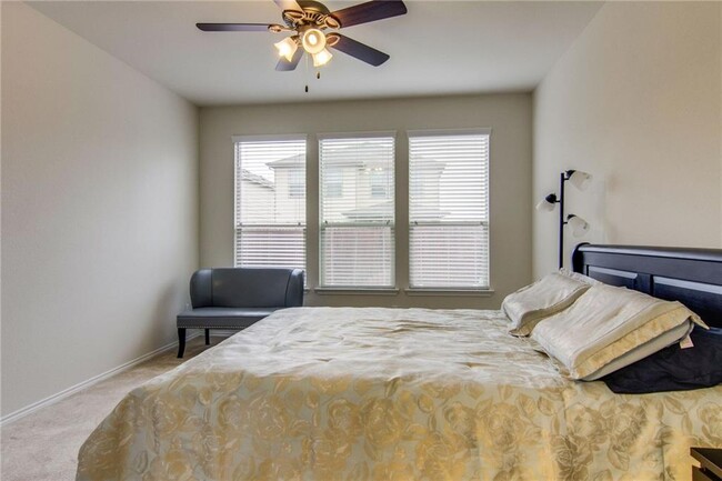 Building Photo - 16009 Hawthorne Heights Trail