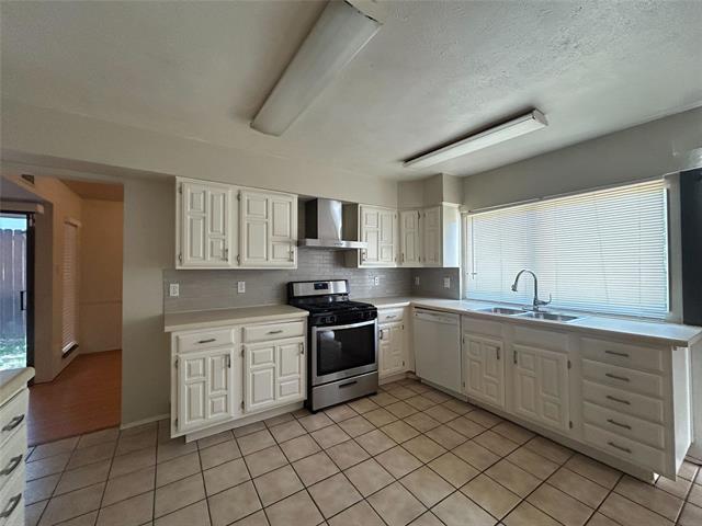 Building Photo - 10238 White Elm Rd
