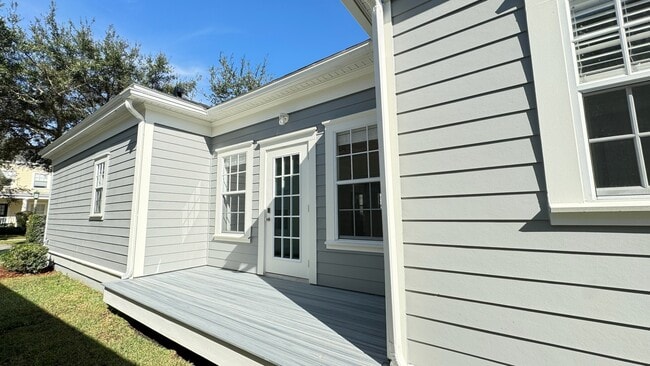 Building Photo - 1040 Nash Dr