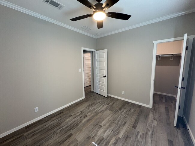 Building Photo - 1642 Voyager Dr