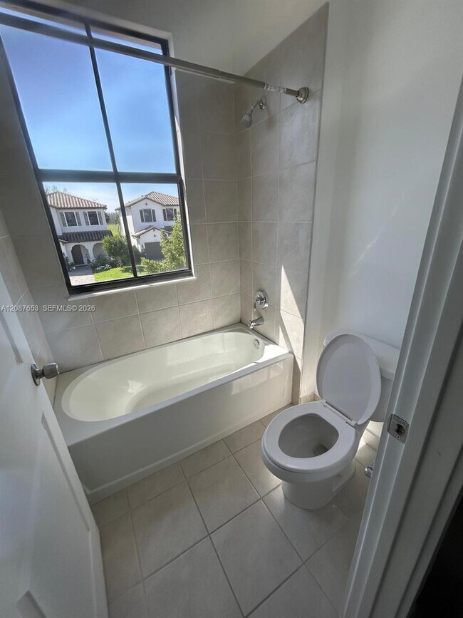 Building Photo - 5525 Agostino Way