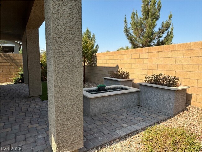 Building Photo - 5636 Justin Robert St