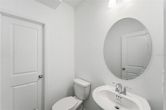 Building Photo - 6680 SW 89th Loop