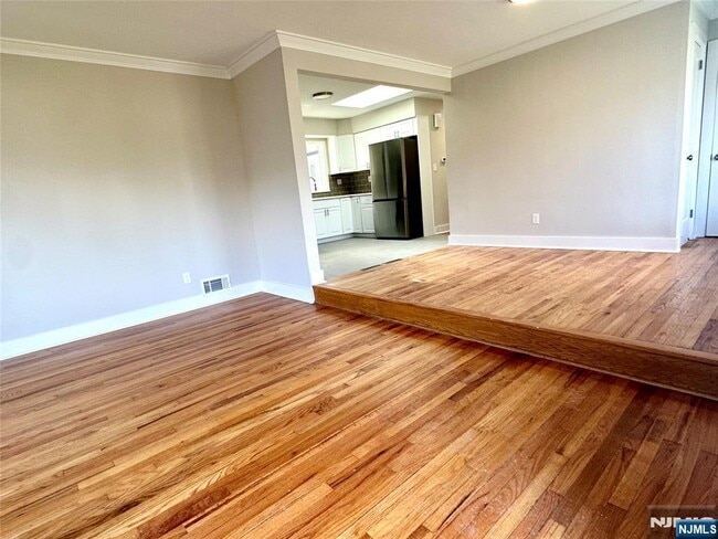 Building Photo - 41 Woods Ave