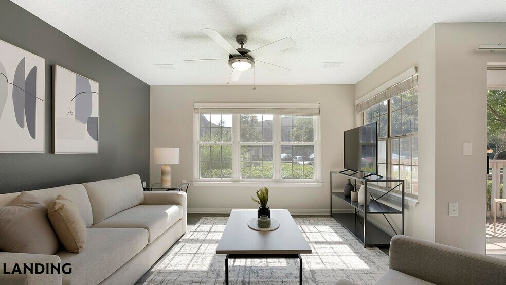 Building Photo - 4001 Ross Ave