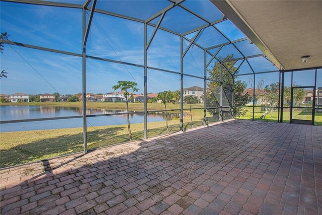 Building Photo - 13130 Woodford St