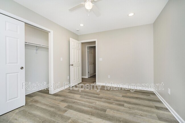 Building Photo - 420 Hamilton Ave