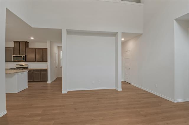 Building Photo - 1517 Bennington Ln