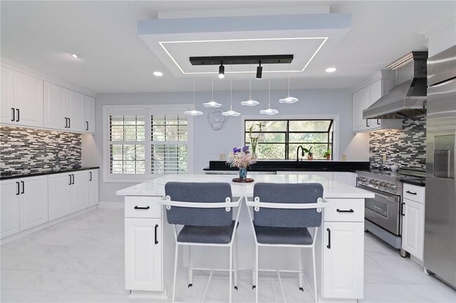 Building Photo - 4202 Deepwater Ln