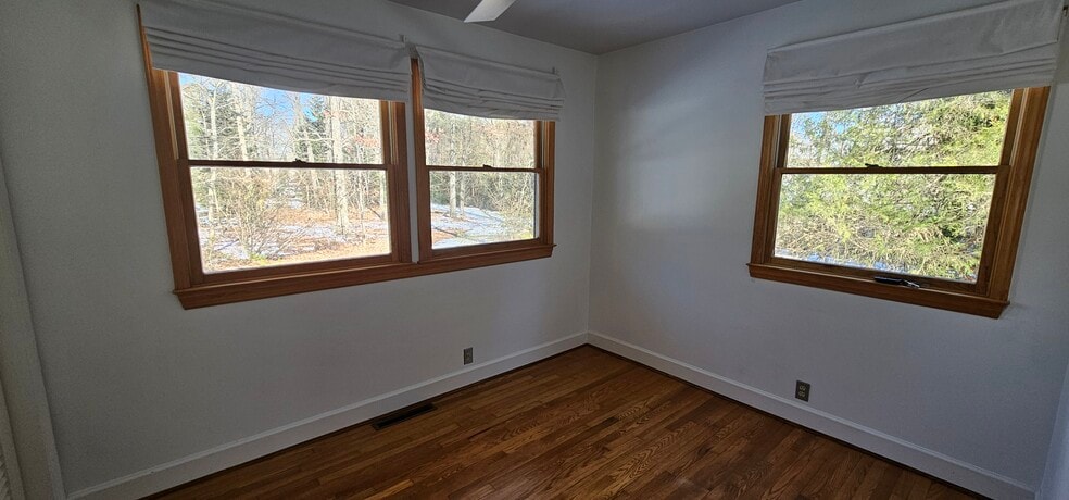 Bedroom 3 - 5313 Penny Rd