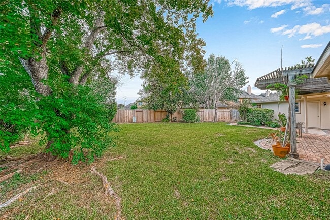Building Photo - 4026 N Barnett Way
