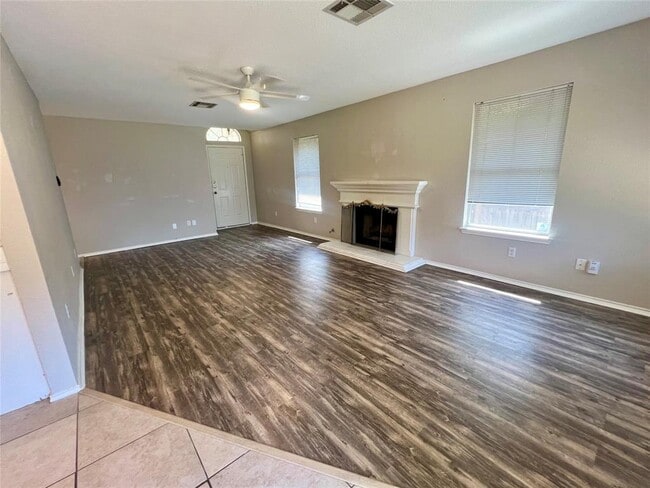 Building Photo - 1156 Tetbury Ln