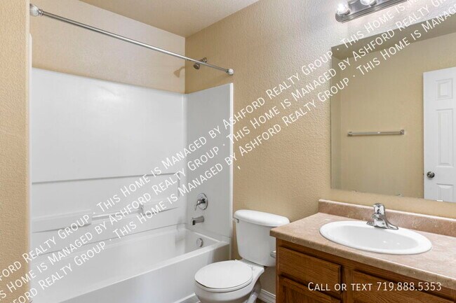 Building Photo - 3866 Papuan Dr
