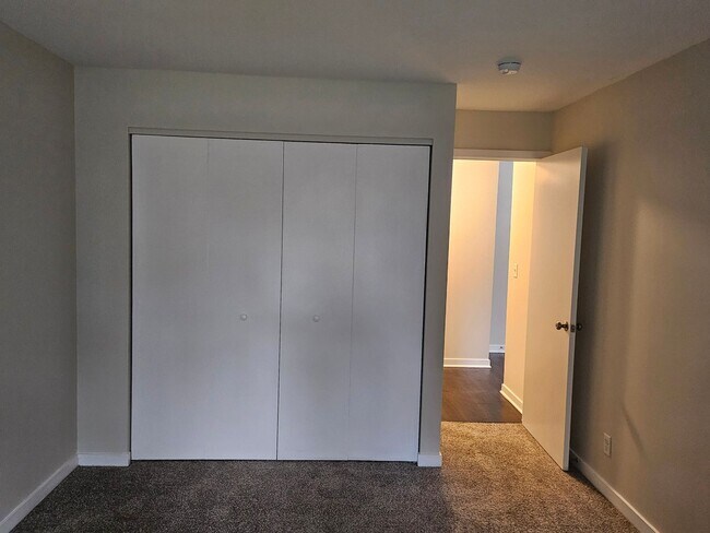 Building Photo - Light Road Apartments