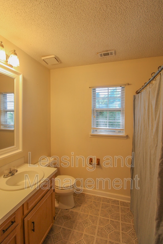 Building Photo - 1522 Theresa Dr