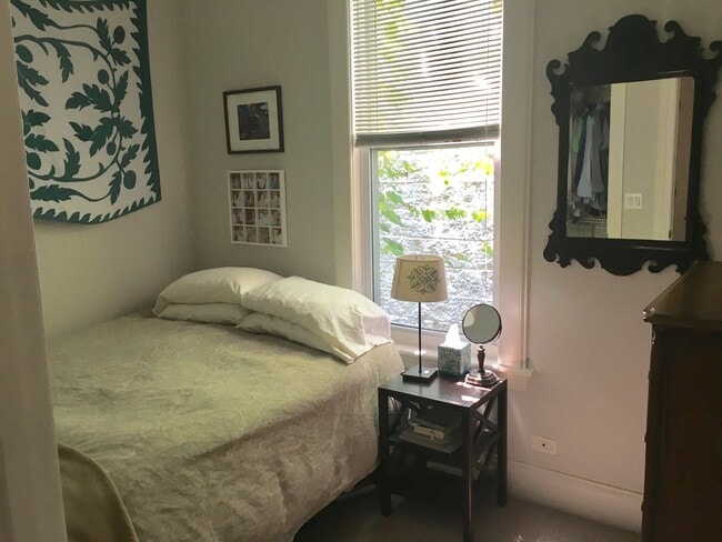 Building Photo - 1633 N North Park Avenue