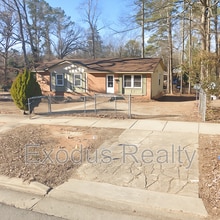 Building Photo - 401 Hickory Ave