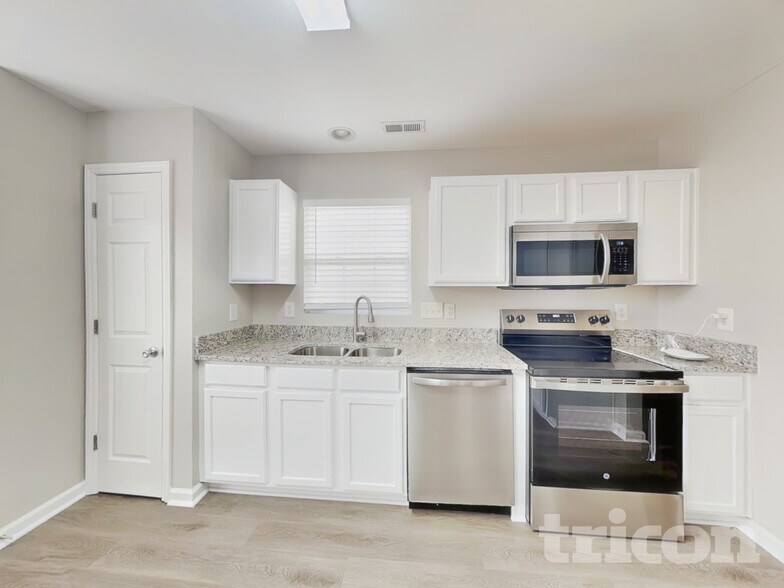 Building Photo - 3755 Burtons Barn St