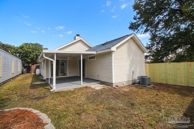 Building Photo - 8154 Treetop Ln