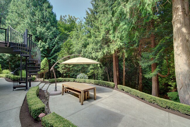 Building Photo - 4bd/3ba Sammamish House