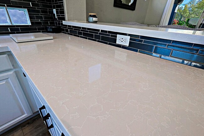 Building Photo - 7086 E Whispering Mesquite Trail