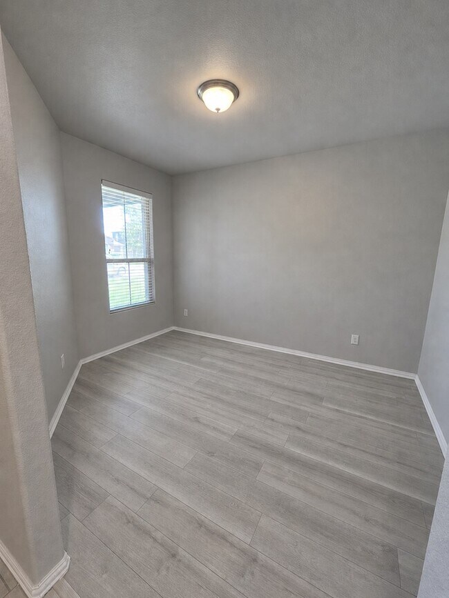 Building Photo - 7208 Brooks Ranch Rd