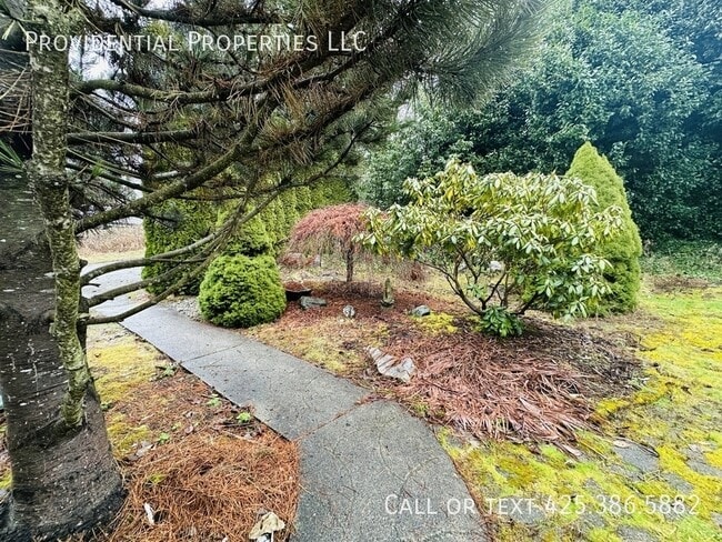 Building Photo - 20620 Larch Way