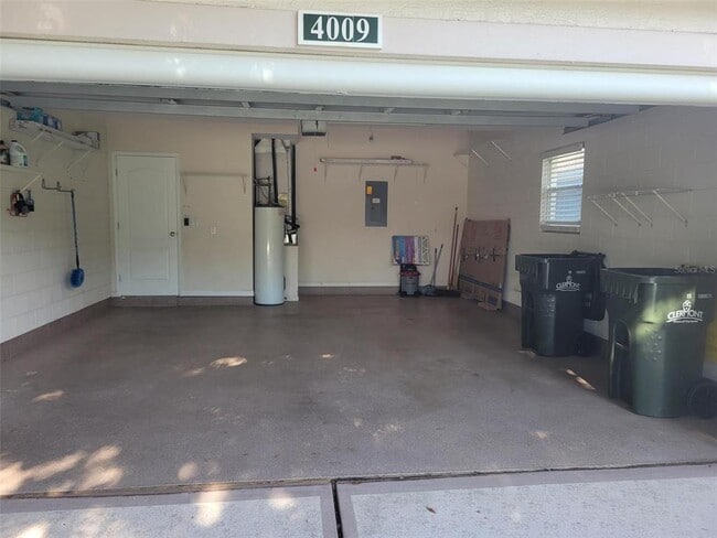 Building Photo - 4009 Hammersmith Dr