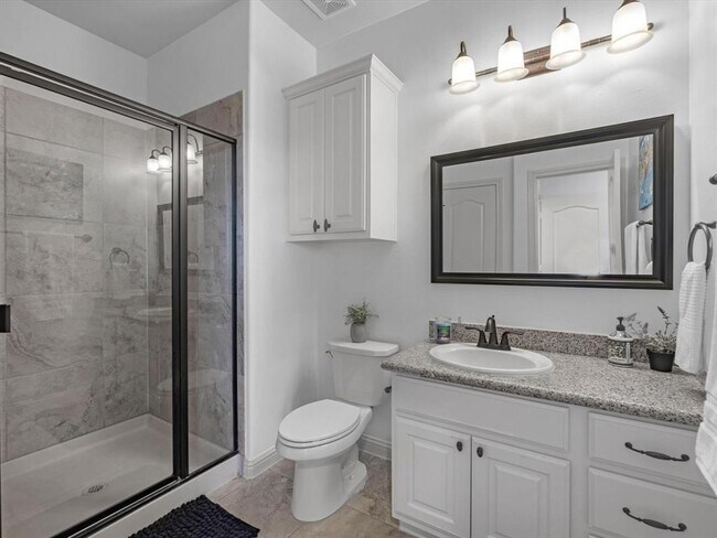 Building Photo - 19003 Cove Manor Dr