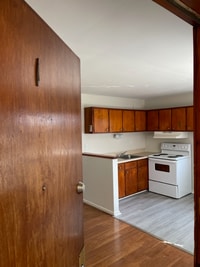 Building Photo - 161 D View Ave