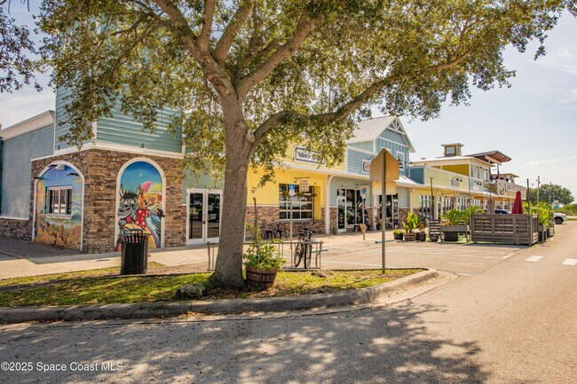 Building Photo - 1613 Indian River Dr