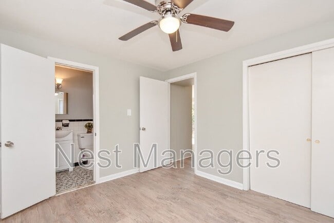 Building Photo - 1401 Briarcliff Dr