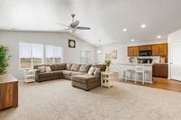 Building Photo - 3bd/2Ba Beautiful Home in Caldwell