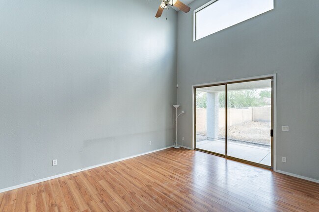 Building Photo - Stunning Two Story in Laveen!
