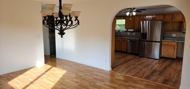 Building Photo - 169 Valleyview Dr