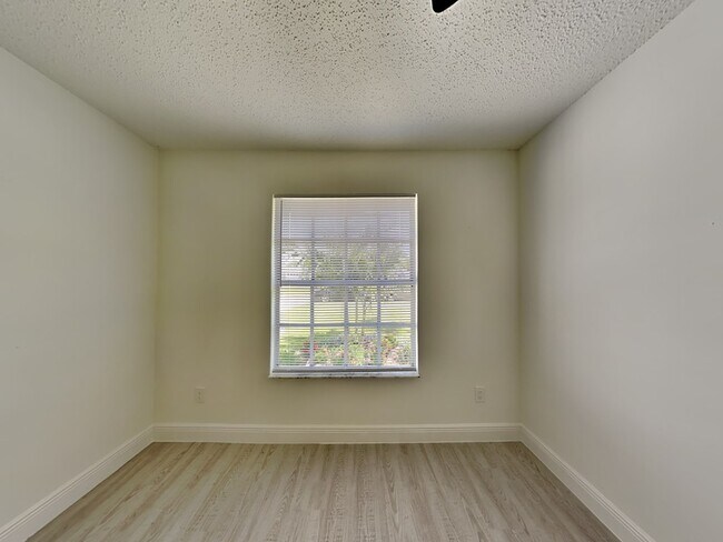 Building Photo - 13838 Ginger Creek Blvd
