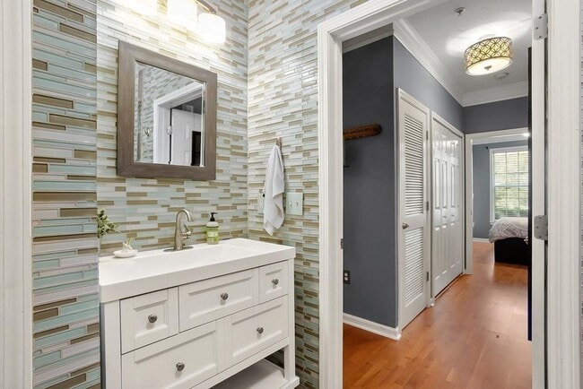 Building Photo - 1120 Westchester Ridge NE