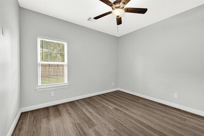 Building Photo - 15914 Tug Ct