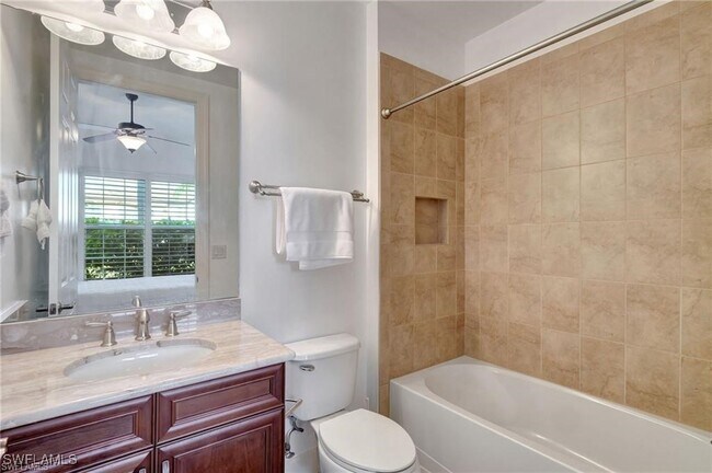 Building Photo - 8060 Players Cove Dr