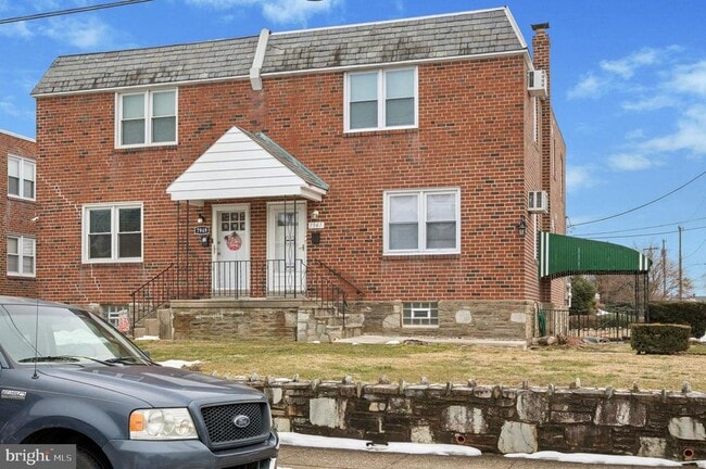 Building Photo - 7947 Ferndale St