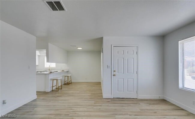 Building Photo - 6932 Kilgore Dr