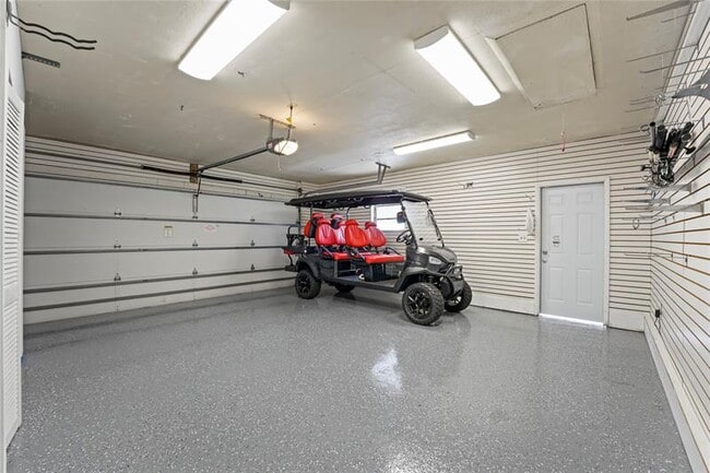 Building Photo - 1120 E Tropical Way